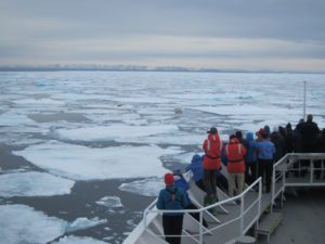 Glaciers, ice-filled waters and polar bears are some of the sights that draw tourists to the Arctic. (Photo: Frigg Jørgensen, AECO)